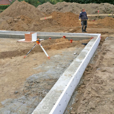 Bodenplatte für Neubau eines Wohnblockhauses